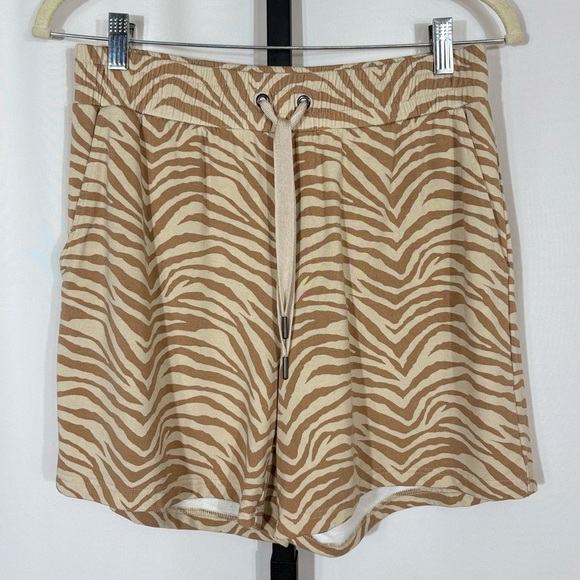 Banana Republic Pants - Banana Republic Animal Print Terry Lounge Shorts Women’s Small